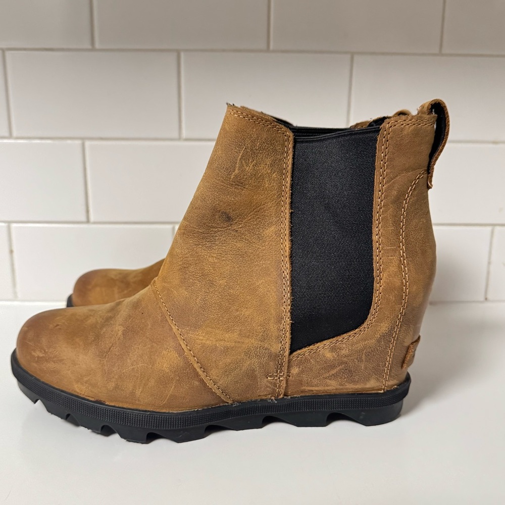 SOREL Joan of Arc Wedge II Chelsea Booties